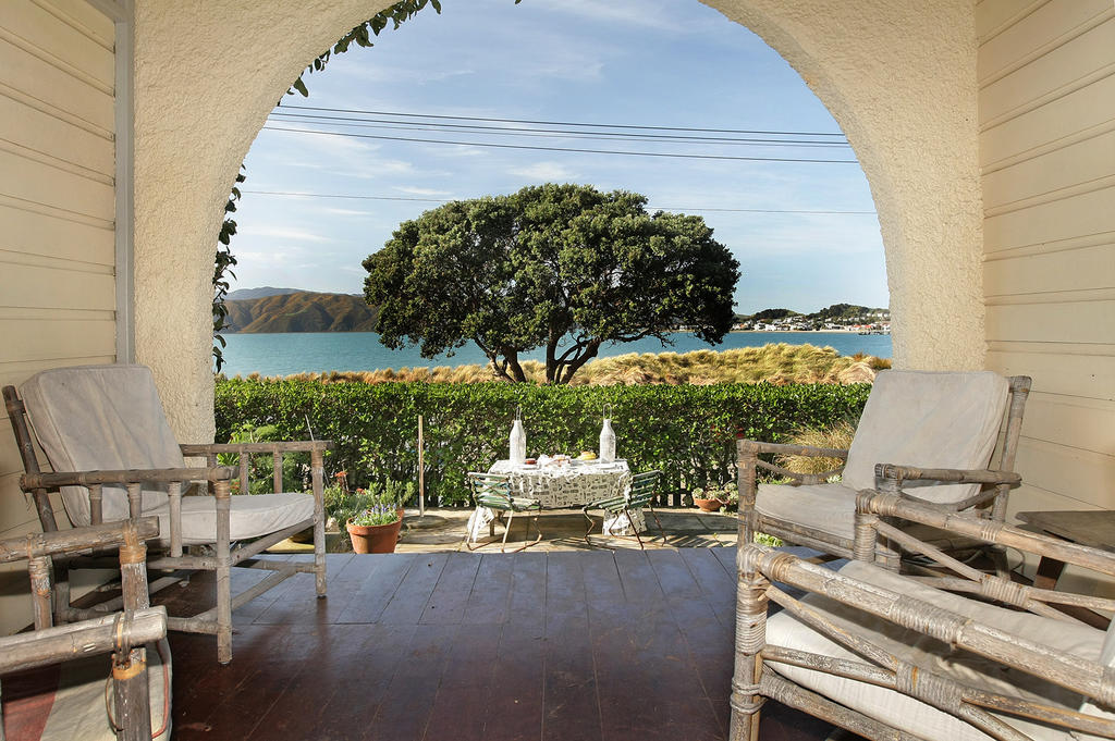 Beachfront Wellington Bed And Breakfast Екстер'єр фото