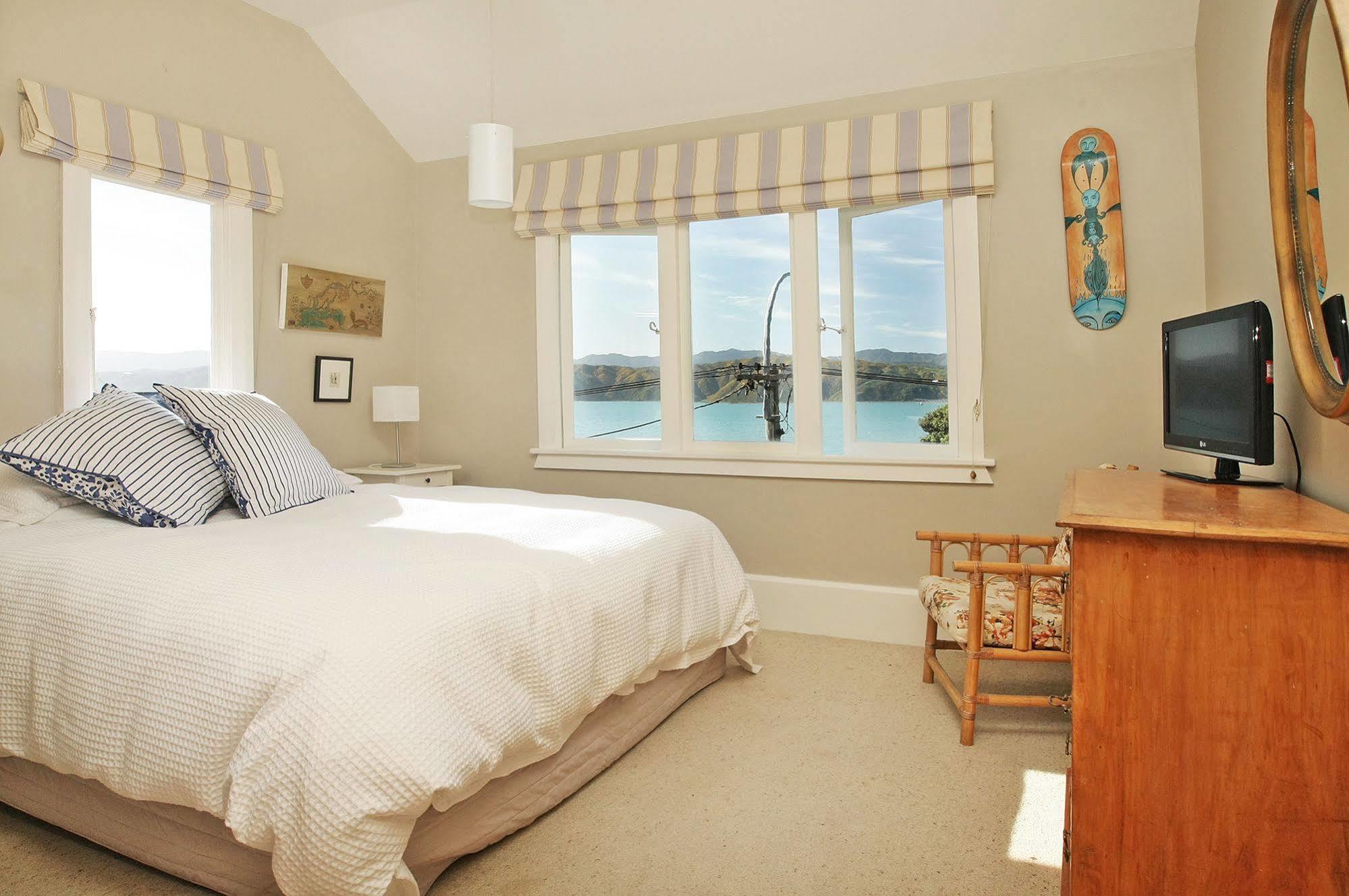 Beachfront Wellington Bed And Breakfast Екстер'єр фото