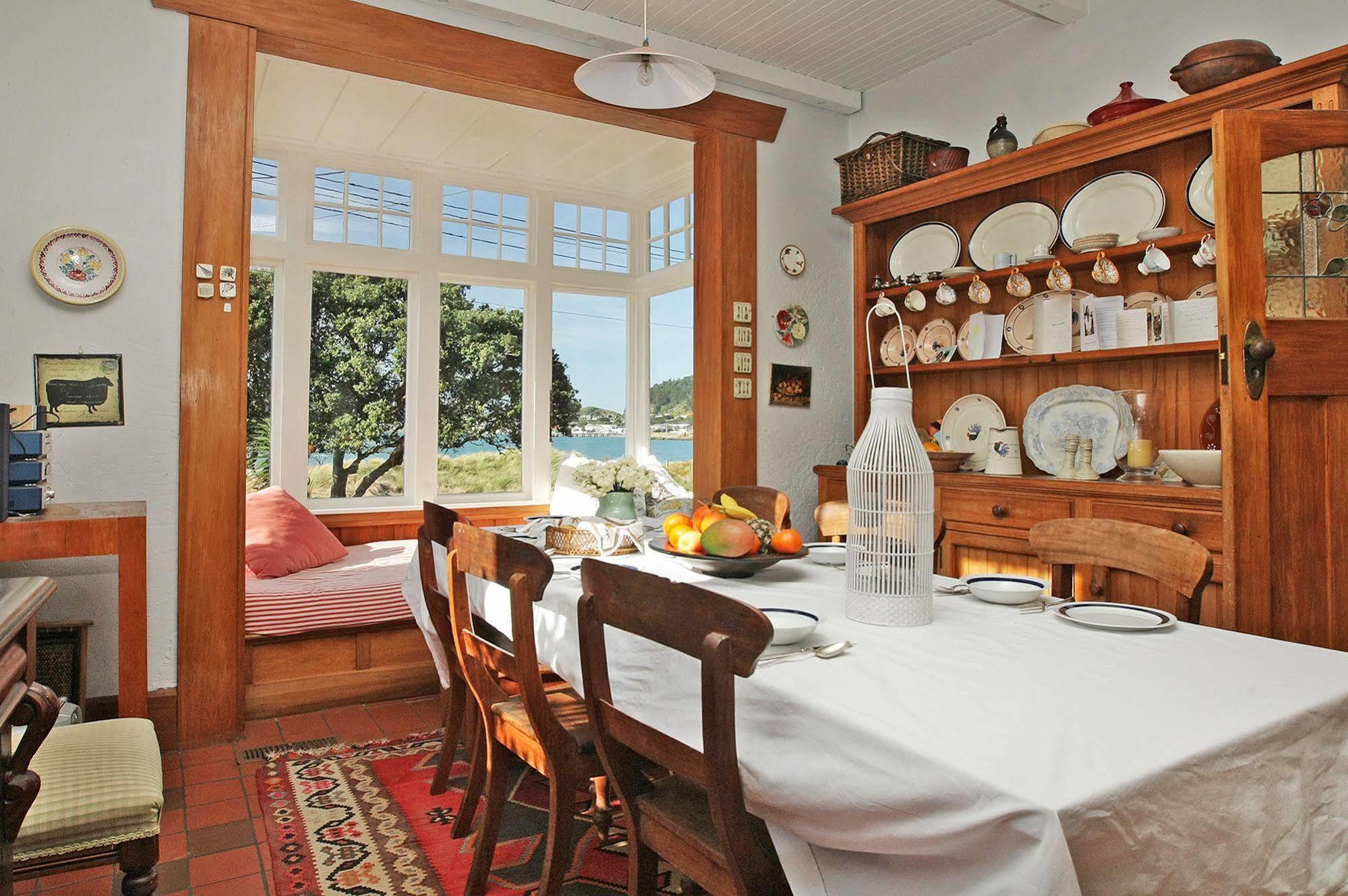 Beachfront Wellington Bed And Breakfast Екстер'єр фото