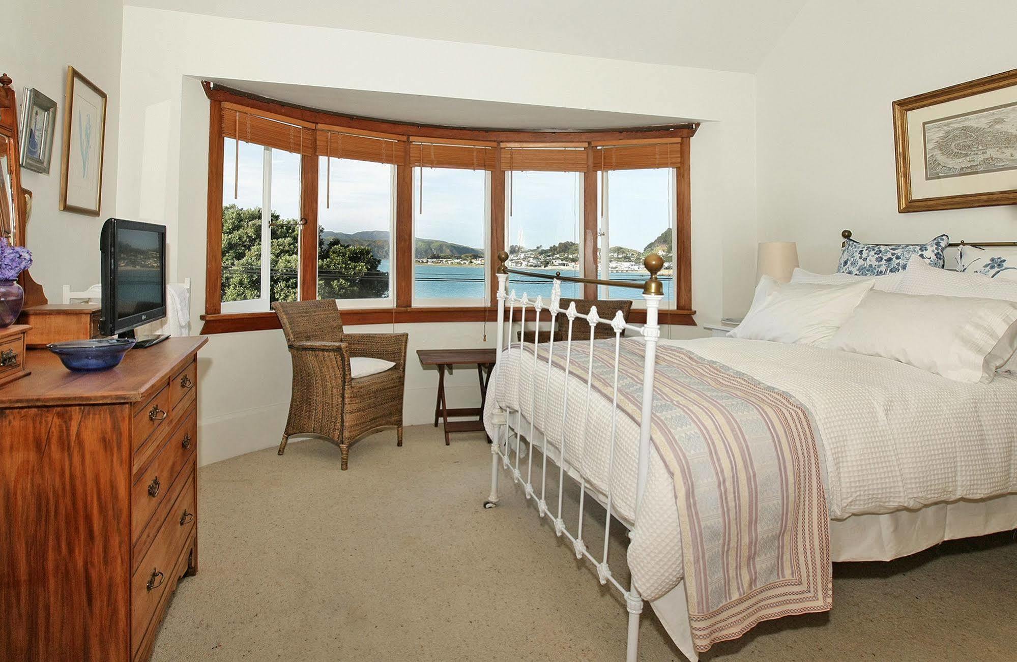 Beachfront Wellington Bed And Breakfast Екстер'єр фото